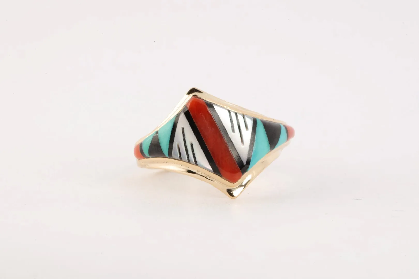 14k Yellow Gold Inlay Ring Size 7.5 (5.85g.)