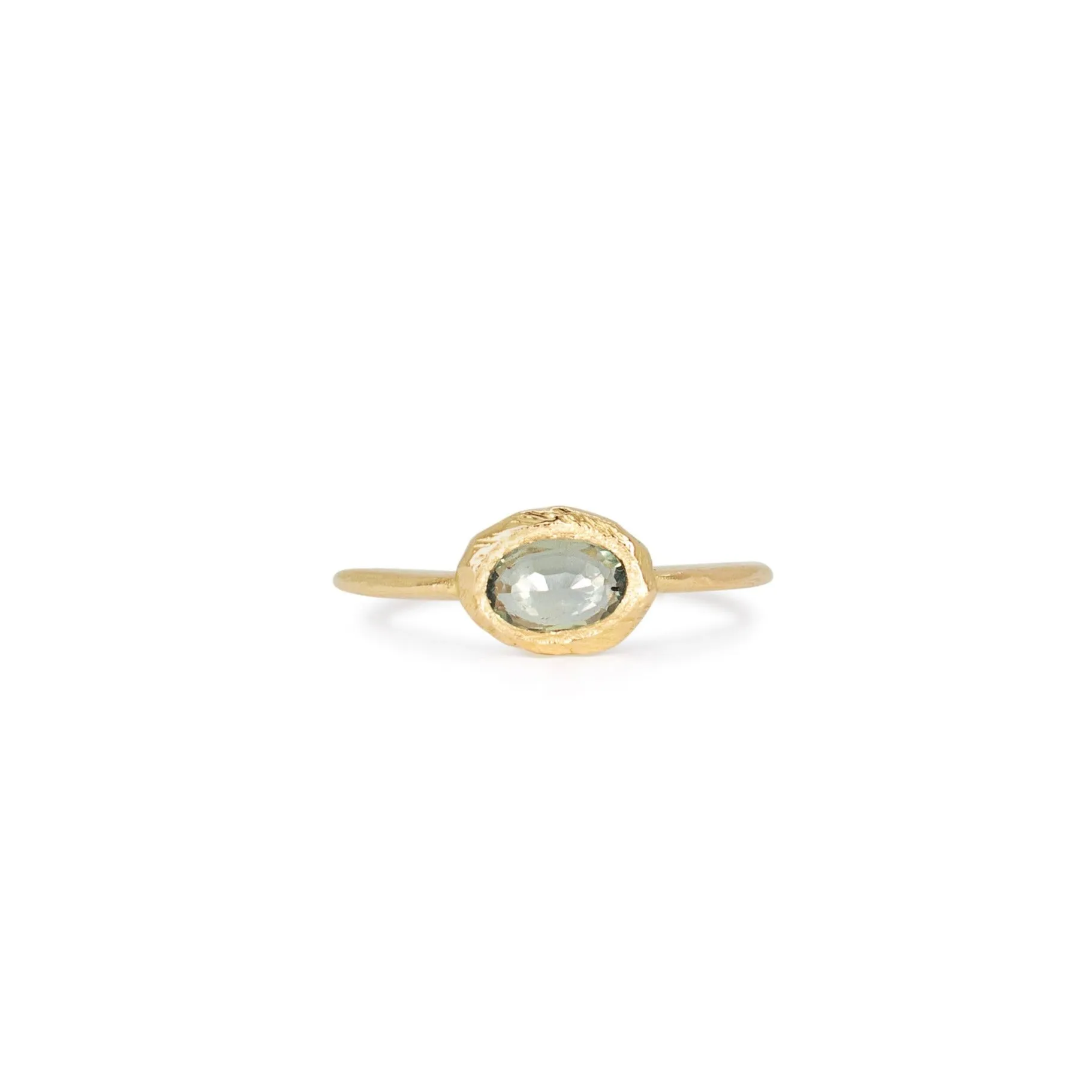 18K Oval Stone Ring in Green Sapphire