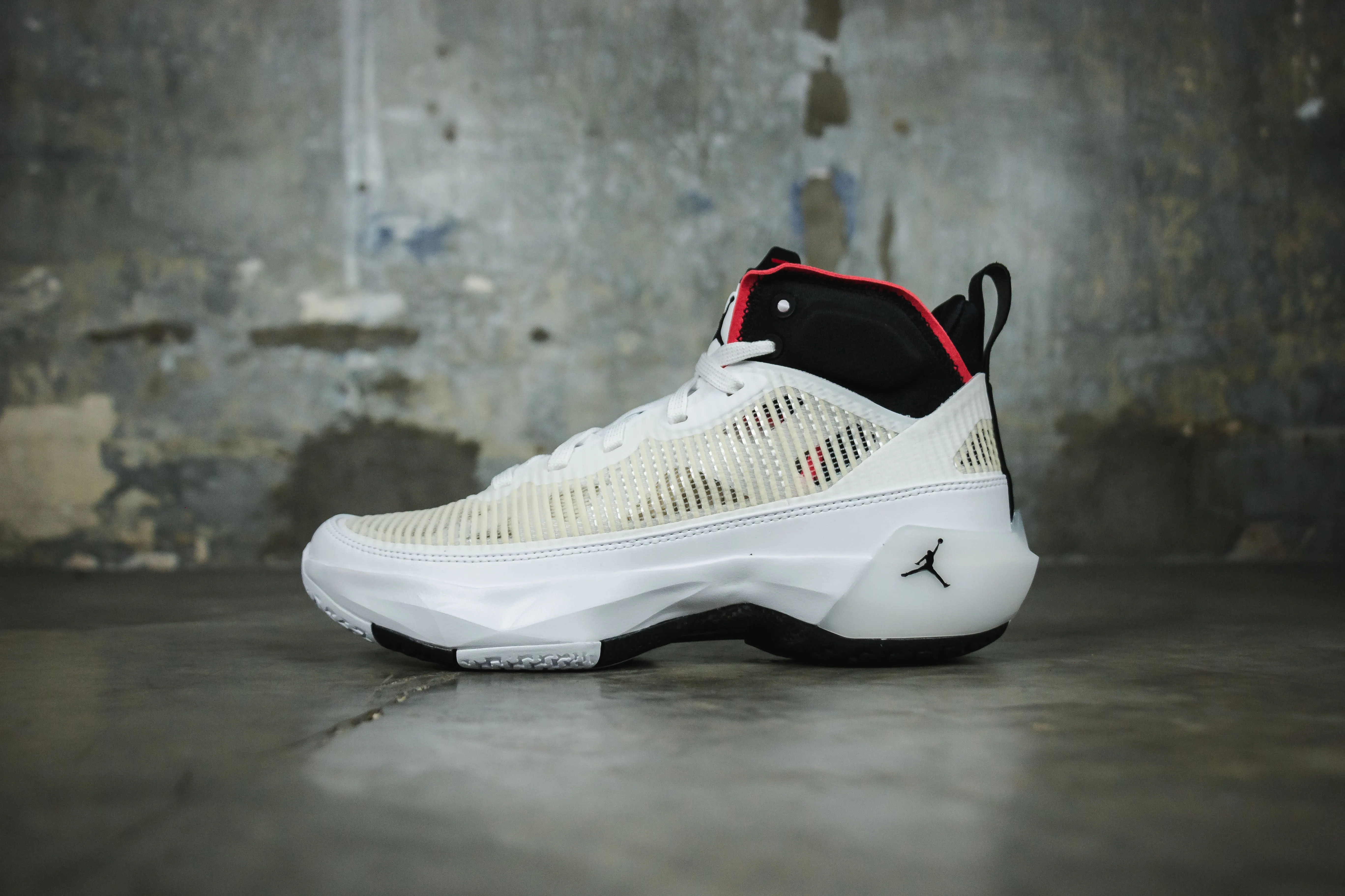 Air Jordan XXXVII (GS)