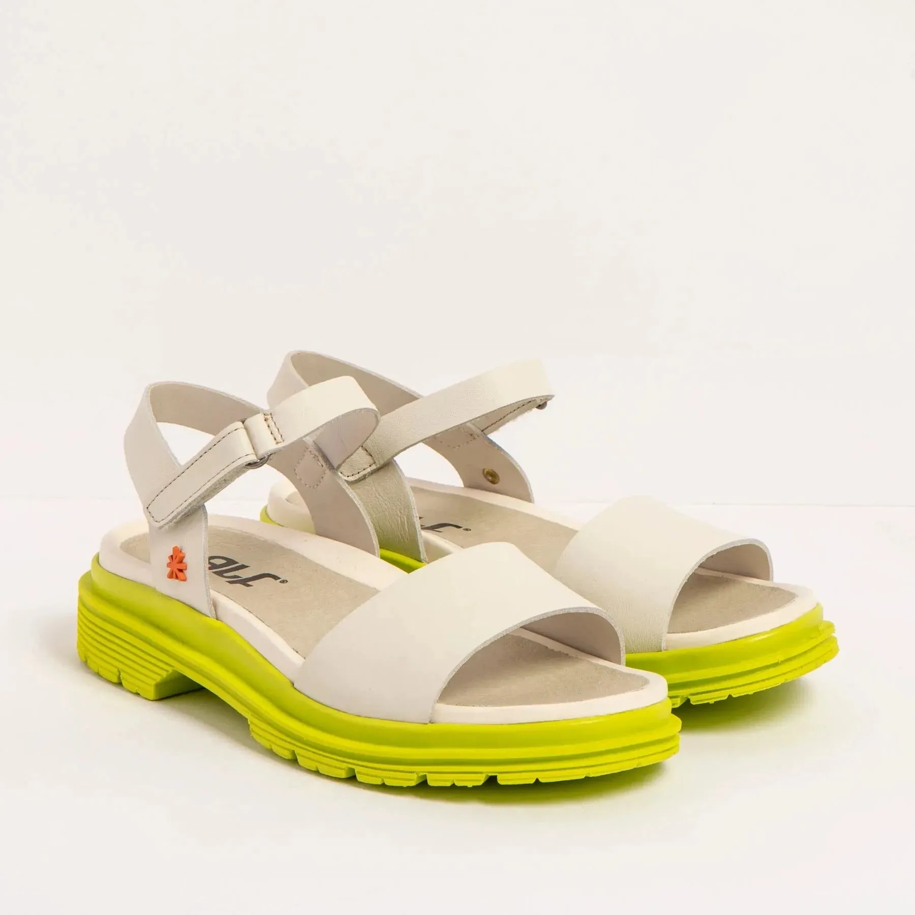 Art Company BIRMINGHAM Sandal in Cream Pistachio