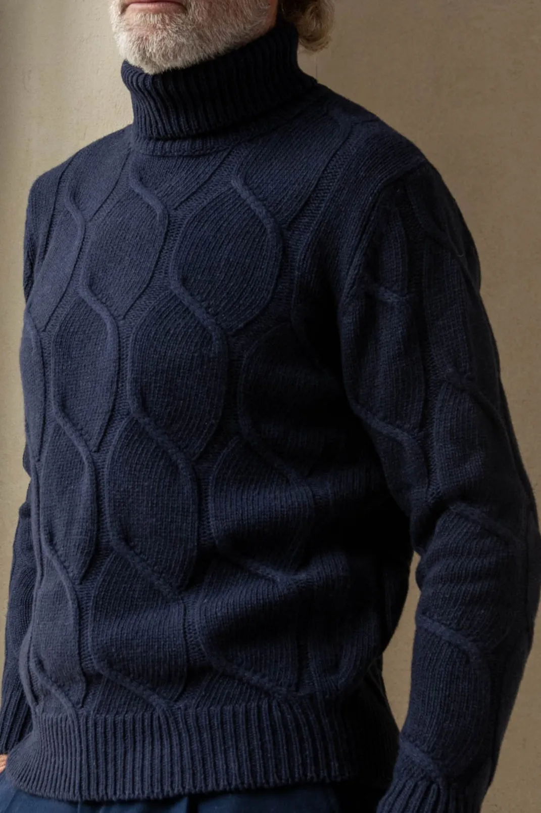 Blue jacquard pattern cashmere blend turtleneck – Made in Italy