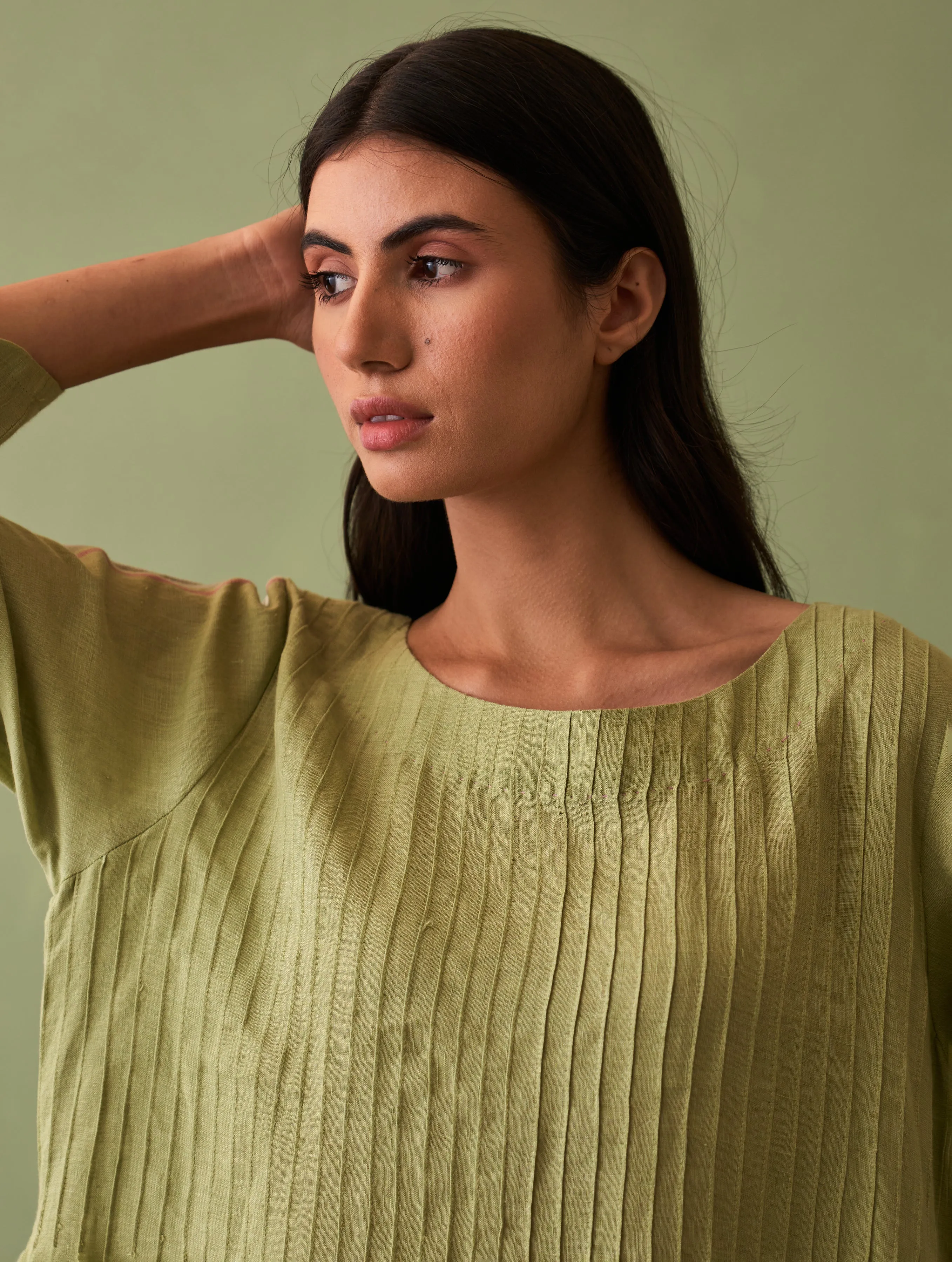 Eza Pintucked Linen Dress - Fern