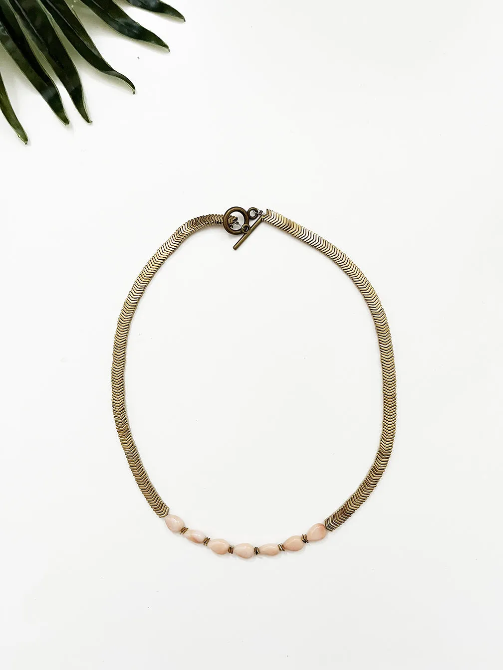 fuzzy peach - groove short necklace II