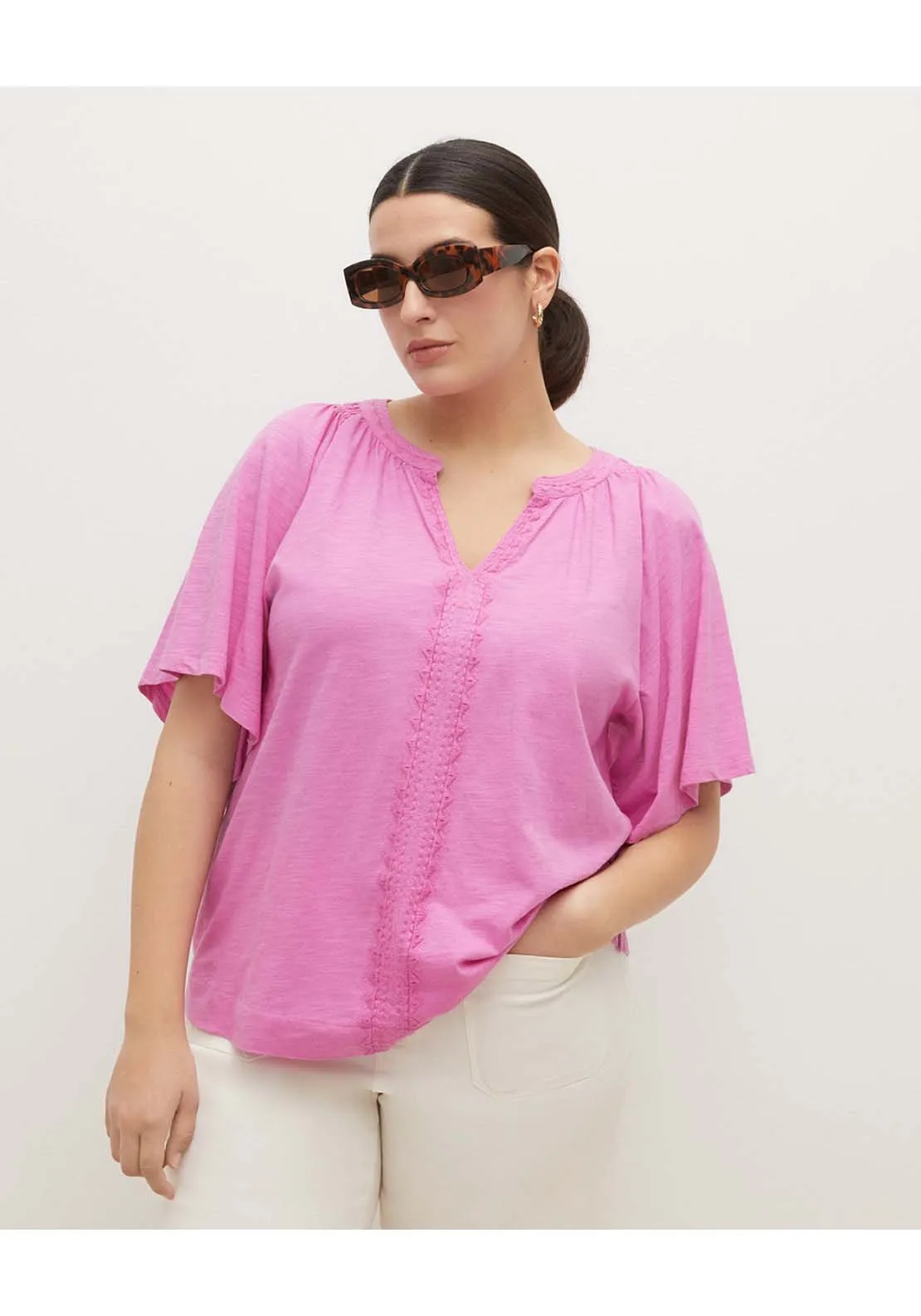 V-neck Tshirt - Pink